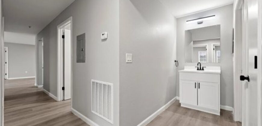 3 Bedrooms Apartment